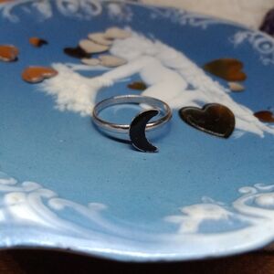 Mood moon ring